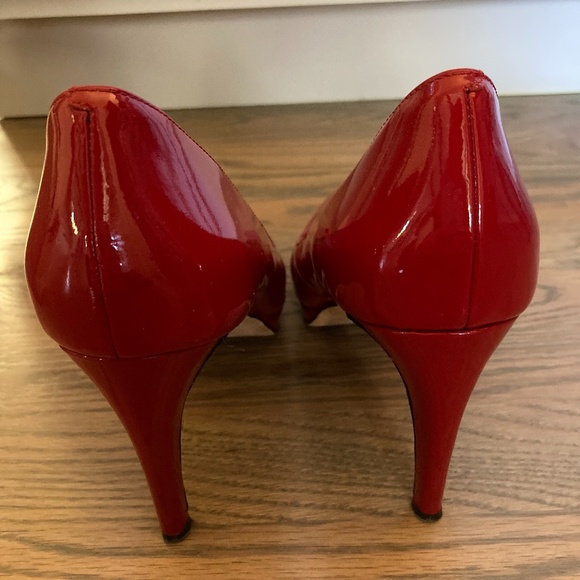 Cole Haan Chelsea Pump - Picture 4 of 5